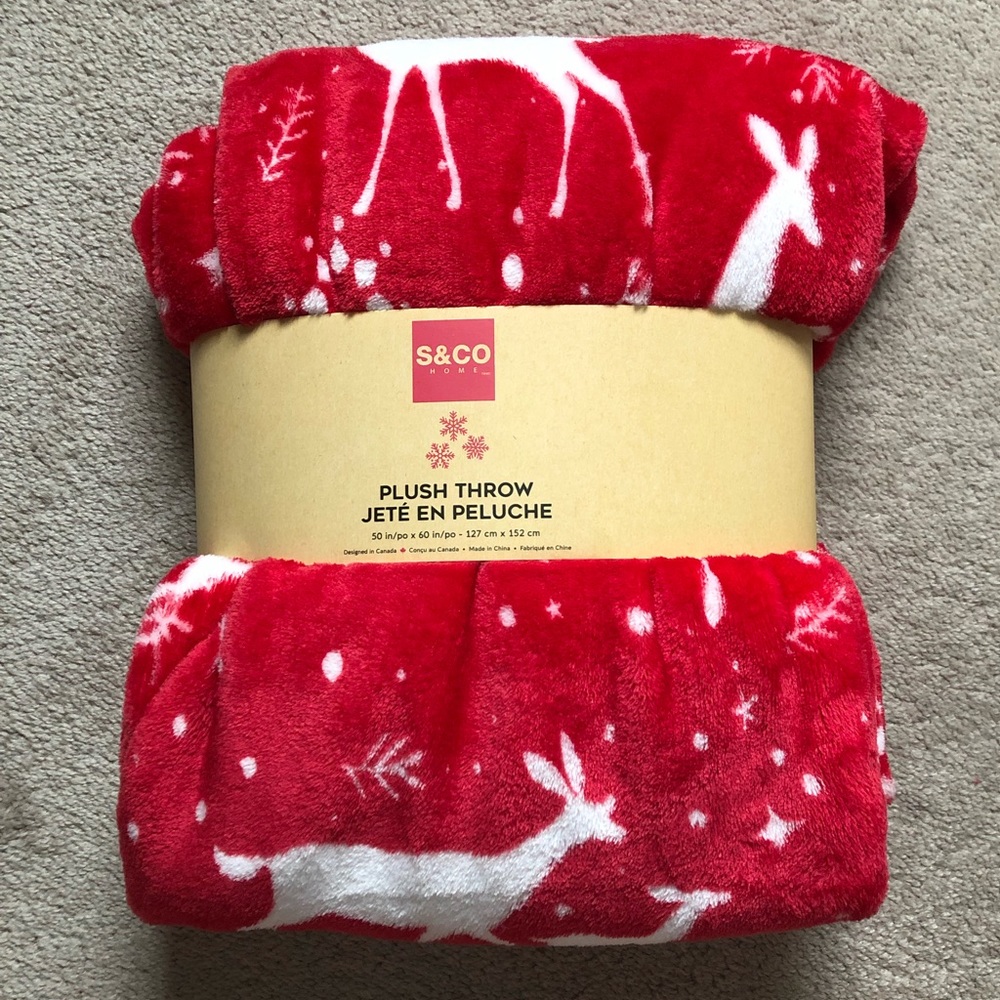S & Co Plush Throw